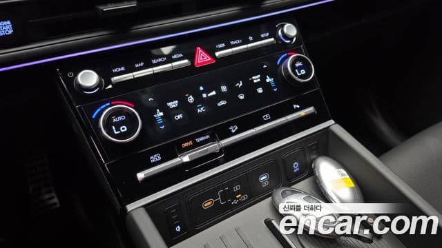 Hyundai Santa Fe 2024 — Photo 32/34