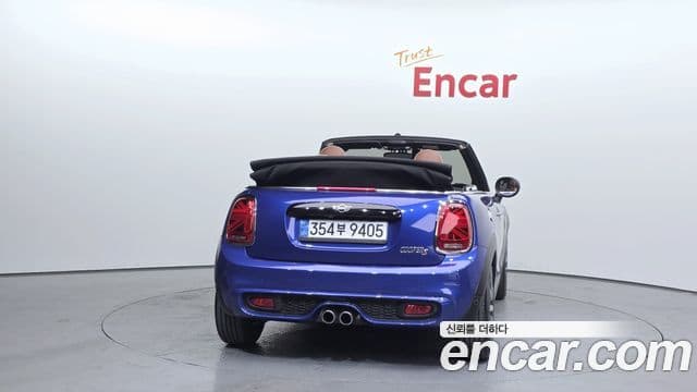 Mini Cooper S Convertible 2021 — ფოტო 4/20