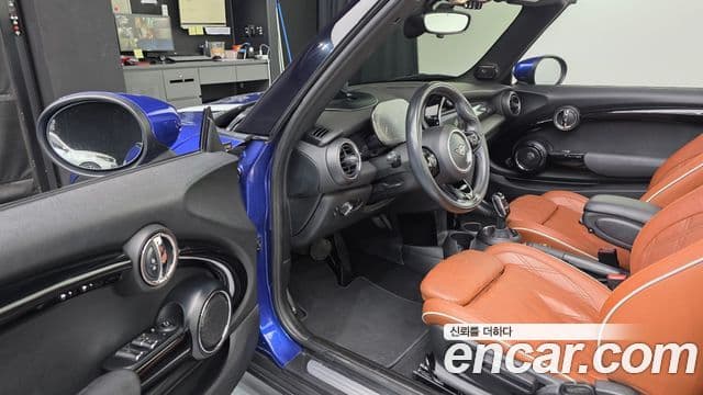Mini Cooper S Convertible 2021 — ფოტო 10/20