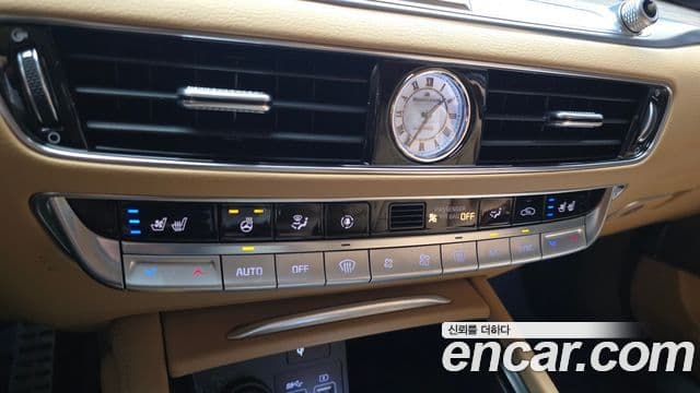 Kia The K9 2022 — Photo 16/37