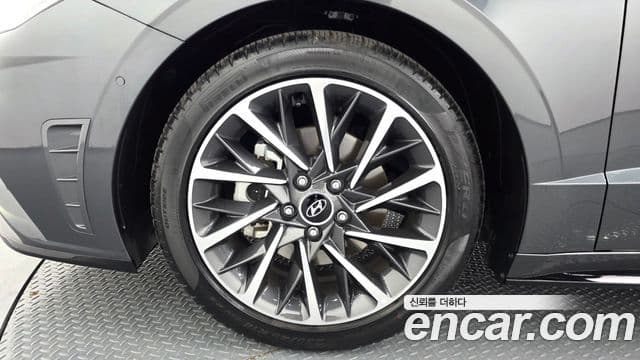 Hyundai Sonata 2021 — ფოტო 5/20