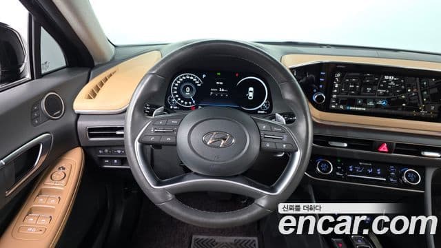 Hyundai Sonata 2021 — ფოტო 13/20