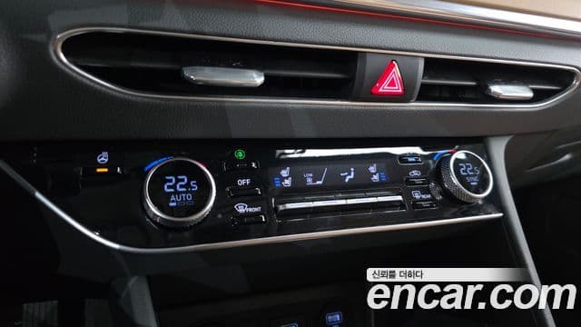 Hyundai Sonata 2021 — ფოტო 16/20