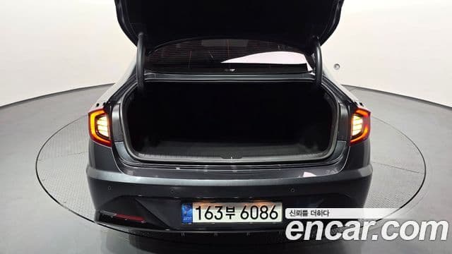Hyundai Sonata 2021 — ფოტო 20/20