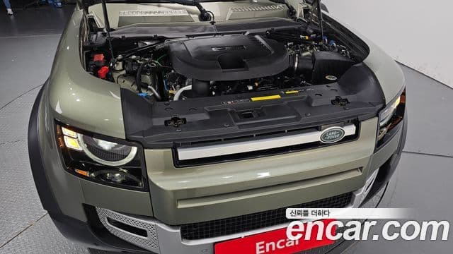Land Rover Defender 2021 — ფოტო 5/20
