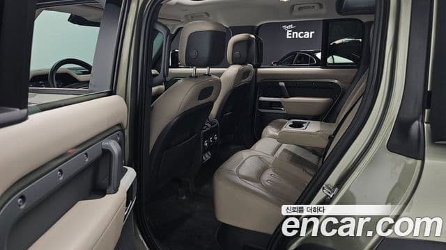 Land Rover Defender 2021 — ფოტო 11/20
