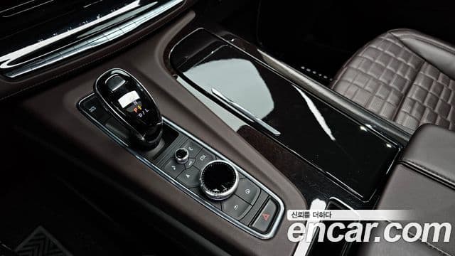 Cadillac Escalade 2023 — Şəkil 9/20