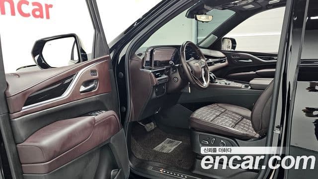 Cadillac Escalade 2023 — Şəkil 10/20