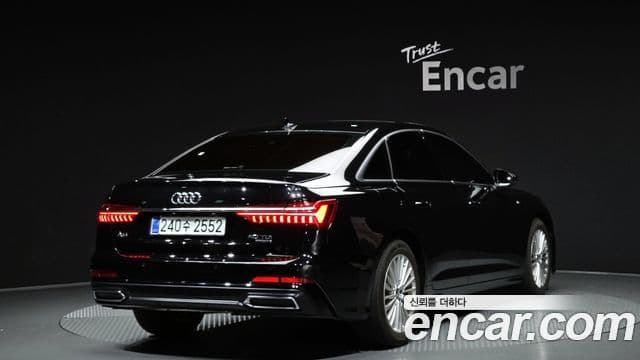 Audi A6 2020 — Фото 2/20