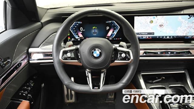 BMW 7 Series 2024 — Фото 12/20