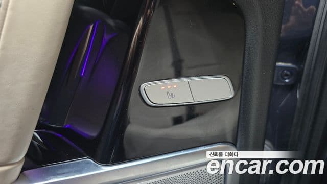 Mercedes-Benz G-Class 2024 — Photo 21/34