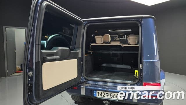 Mercedes-Benz G-Class 2024 — Photo 29/34