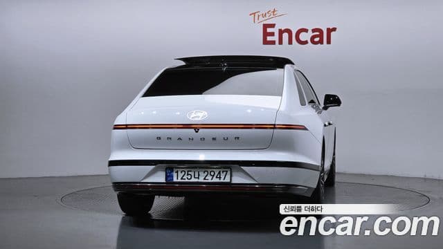 Hyundai Grandeur 2023 — Şəkil 3/20