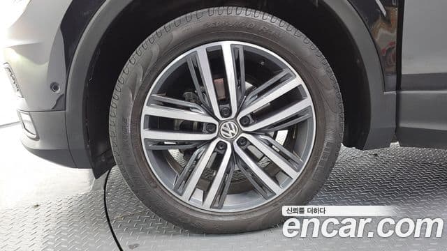 Volkswagen Tiguan Allspace 2020 — ფოტო 5/20
