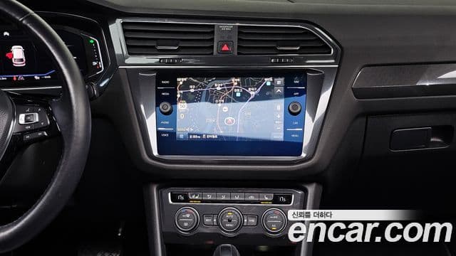 Volkswagen Tiguan Allspace 2020 — ფოტო 14/20