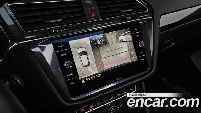 Volkswagen Tiguan Allspace 2020 — ფოტო 15/20