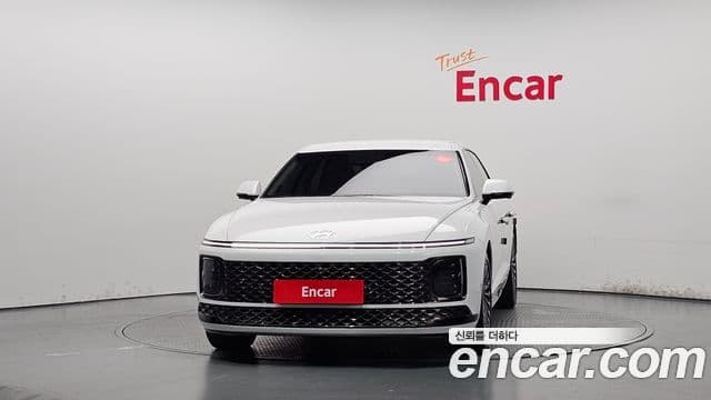Hyundai Grandeur 2023 — ფოტო 2/20