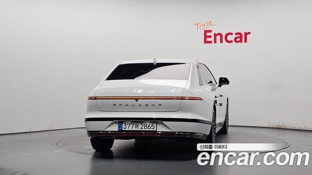 Hyundai Grandeur 2023 — Şəkil 3/20
