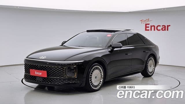 Hyundai Grandeur 2023 — Фото 1/20