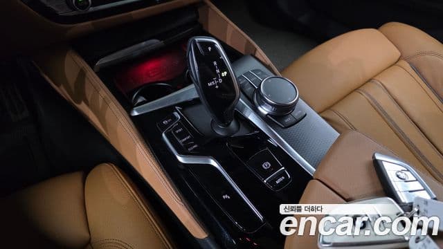 BMW 5 Series 2022 — Фото 9/20