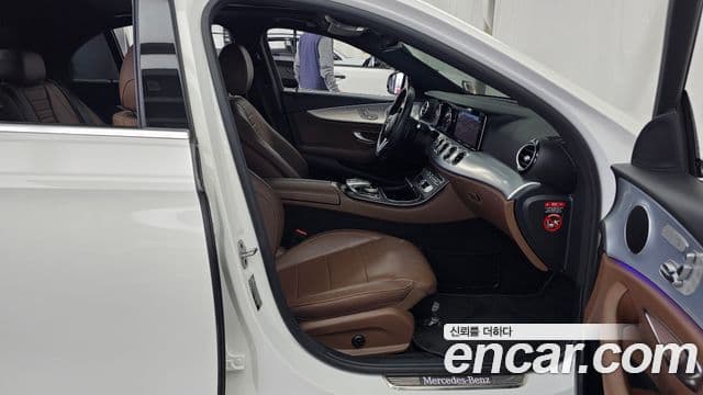 Mercedes-Benz E-Class 2020 — Şəkil 11/20