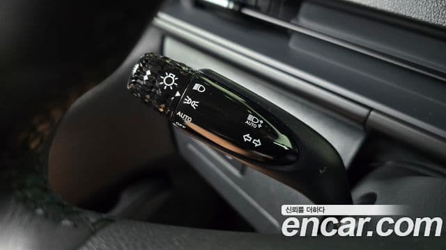 Hyundai Staria 2024 — Photo 22/32