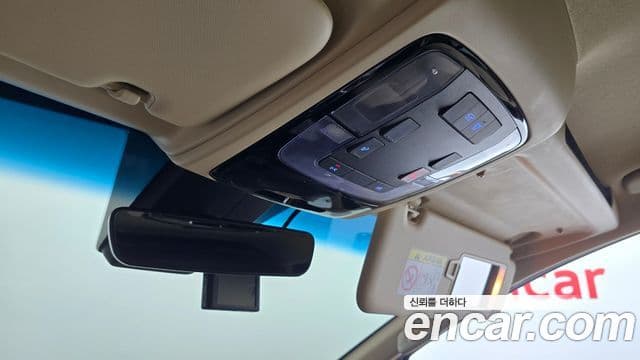 Hyundai Staria 2024 — Photo 10/32