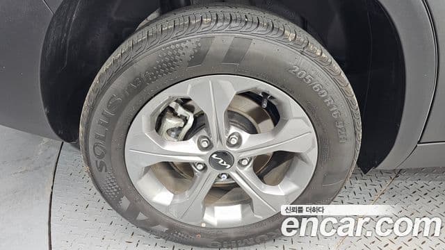 Kia Seltos 2025 — ფოტო 5/20