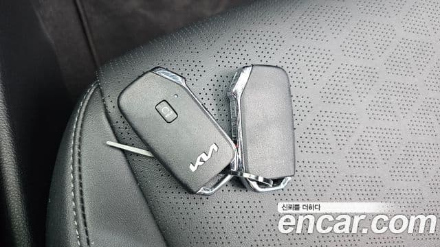 Kia Seltos 2025 — ფოტო 18/20
