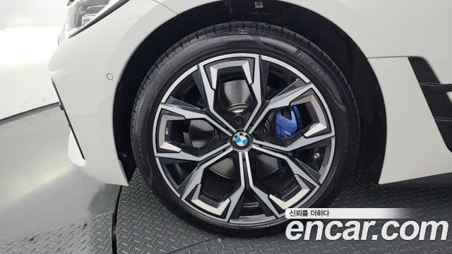 BMW 4 Series 2024 — фото 4 из 20