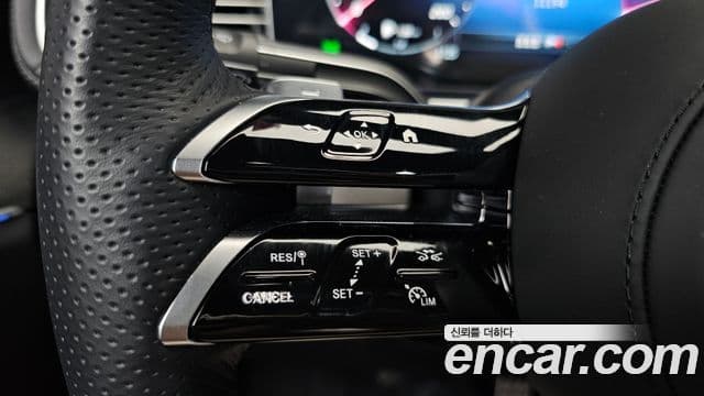 Mercedes-Benz GLE-Class 2025 — Photo 6/36