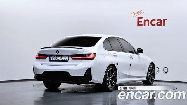 BMW 3 Series 2023 — ფოტო 1/20