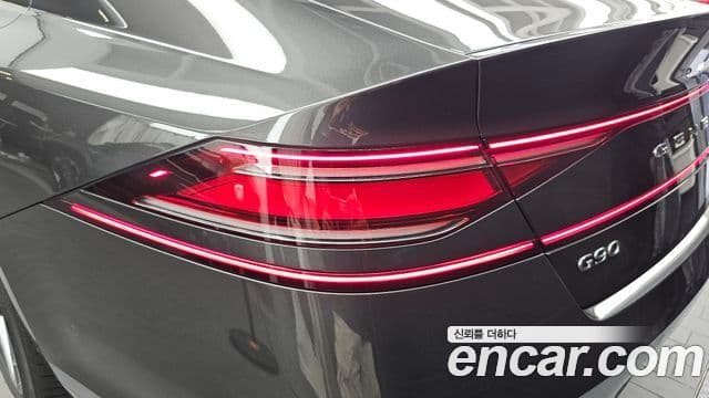 Genesis G90 2025 — Photo 16/43