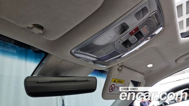 Genesis G90 2025 — Photo 23/43