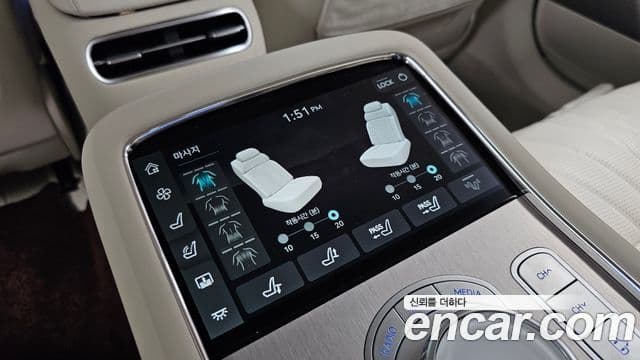 Genesis G90 2025 — Photo 22/43