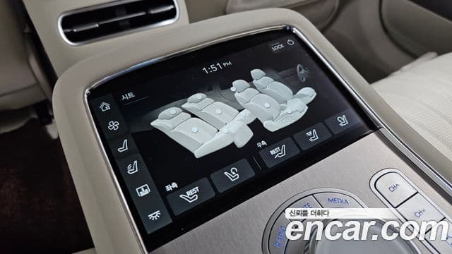 Genesis G90 2025 — Photo 2/43