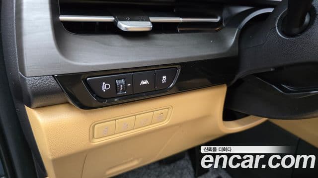 Kia Carnival 2021 — Şəkil 14/20