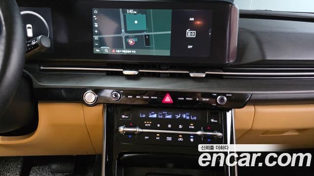 Kia Carnival 2021 — Şəkil 18/20