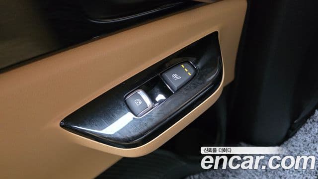 Kia Carnival 2021 — Şəkil 19/20