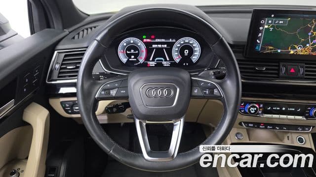 Audi Q5 2022 — ფოტო 14/20
