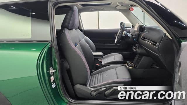 Mini Cooper C 2025 — Şəkil 8/30