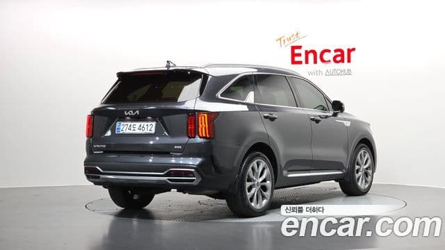 Kia Sorento 2022 — Фото 2/20
