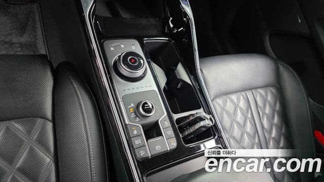 Kia Sorento 2022 — Фото 9/20