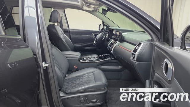 Kia Sorento 2022 — Фото 11/20