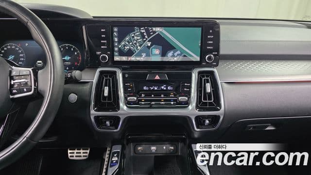 Kia Sorento 2022 — Фото 14/20
