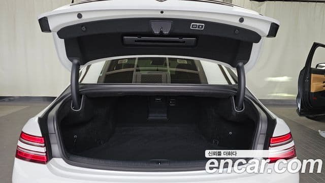 Genesis Electrified G80 2022 — Şəkil 20/20