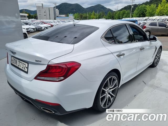 Genesis G70 2018 — ფოტო 2/19
