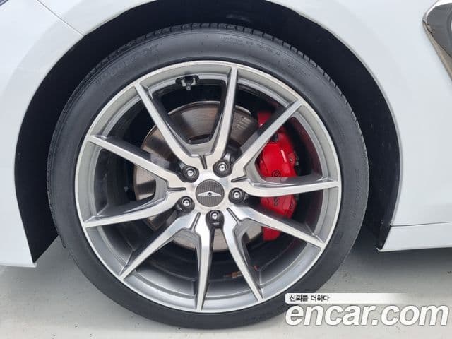 Genesis G70 2018 — ფოტო 18/19