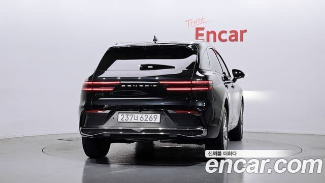 Genesis GV70 2025 — ფოტო 4/20