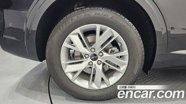 Genesis GV70 2025 — ფოტო 5/20
